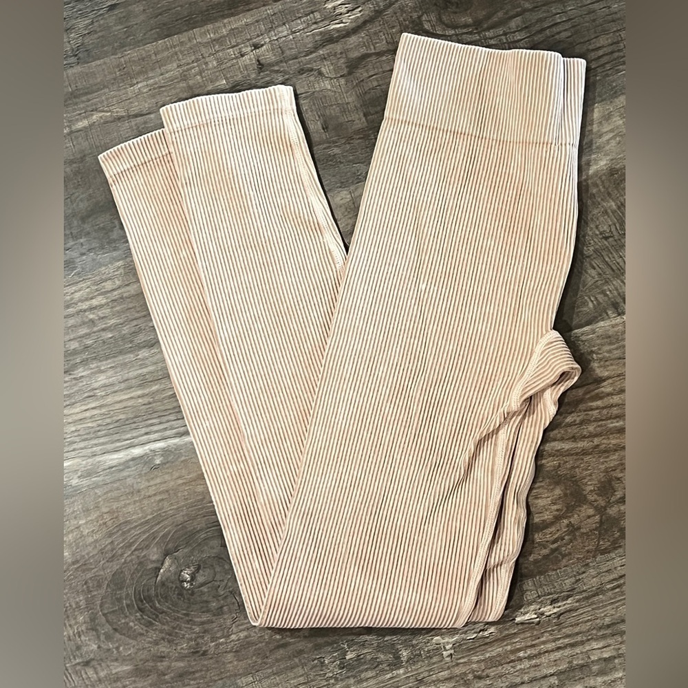 FINAL PRICE Forever 21 Beige Ribbed Leggings